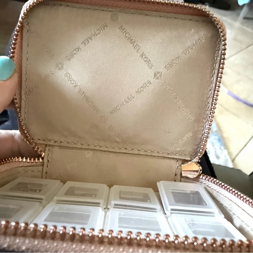 Michael Kors Shimmering Glitter Gold travel pill medication or jewelry case NEW!